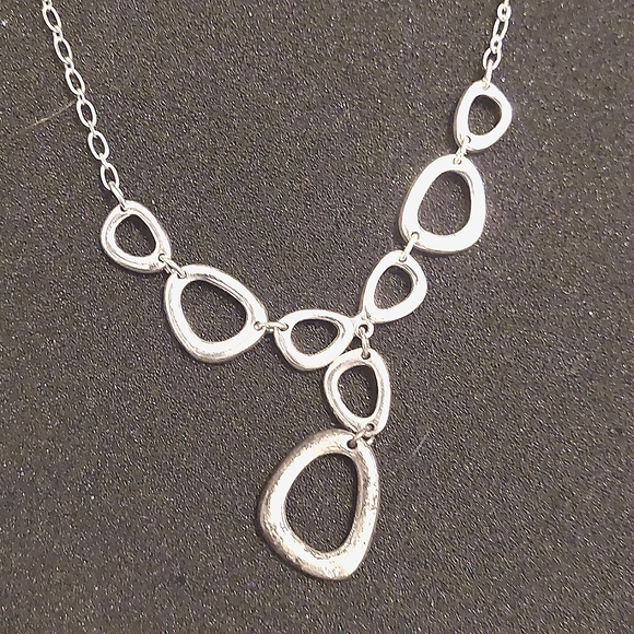 Silver tone SAQ necklace - Picture 2 of 3